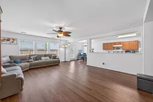 2910 Yearling Colt Ct, Houston, TX 77038 - Photo 5