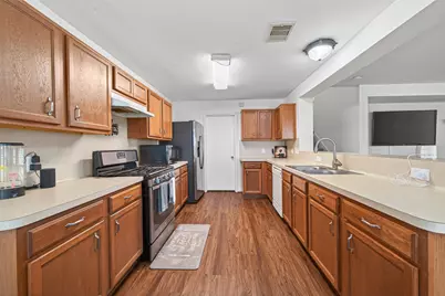 2910 Yearling Colt Court, Houston, TX 77038 - Photo 13