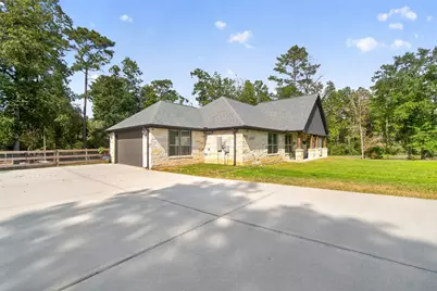 15741 Forest Grove Drive, Willis, TX 77378 - Photo 5