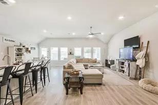 18906 Sorrento Pt Dr, New Caney, TX 77357 - Photo 15