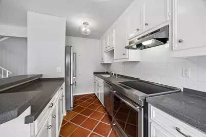 3502 Burlington Street #13, Houston, TX 77006 - Photo 11