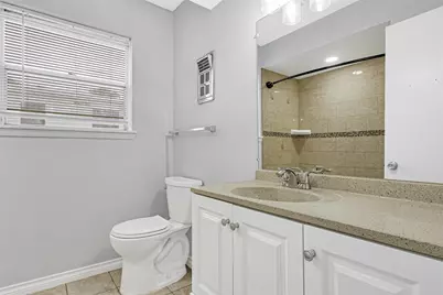 1014 Robinson Street, Alvin, TX 77511 - Photo 17