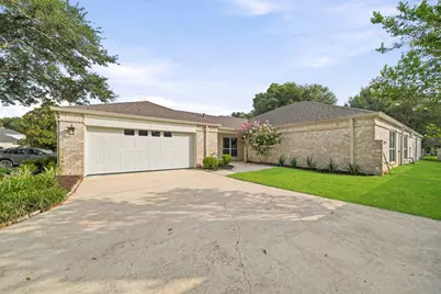 12 Wellington Lane, Sugar Land, TX 77478 - Photo 1