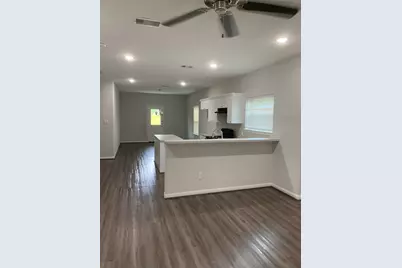 9026 Everglade #B, Houston, TX 77078 - Photo 3