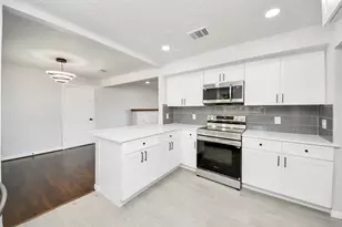 2010 Lillian St, Pasadena, TX 77502 - Photo 13