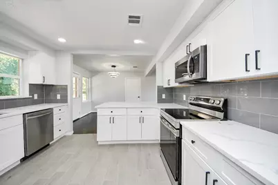 2010 Lillian Street, Pasadena, TX 77502 - Photo 15