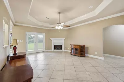 290 Tyler Drive, Orange, TX 77630 - Photo 9