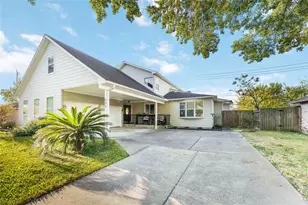 606 Packer Ct, Webster, TX 77598 - Photo 1