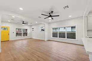 4413 Roseland St, Houston, TX 77006 - Photo 7