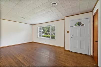 5532 Meadow Creek Lane, Houston, TX 77017 - Photo 17
