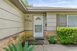 5532 Meadow Creek Ln, Houston, TX 77017 - Photo 7