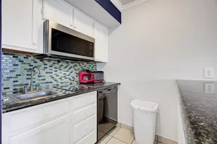 6300 Seawall Blvd, Galveston, TX 77551 - Photo 9