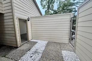 2277 S Kirkwood Rd, Houston, TX 77077 - Photo 17