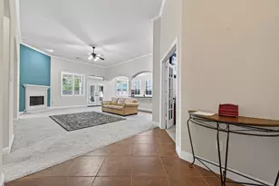 110 Carriage Ct, Magnolia, TX 77354 - Photo 5