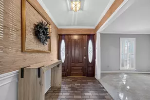 10610 Piping Rock Ln, Houston, TX 77042 - Photo 9