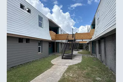 2434 Lidstone Street #ST, Houston, TX 77023 - Photo 3