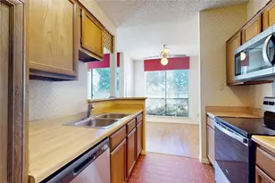 8365 Sands Point Dr, Houston, TX 77036 - Photo 9