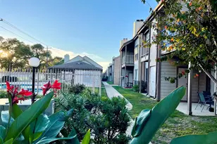 8365 Sands Point Dr, Houston, TX 77036 - Photo 13
