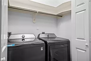 615 28th St, Dickinson, TX 77539 - Photo 21