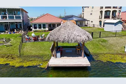 615 28th Street, Dickinson, TX 77539 - Photo 3