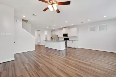 9816 Magnolia Village Lane, Houston, TX 77080 - Photo 9