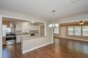13326 Pantano Dr, Houston, TX 77065 - Photo 11