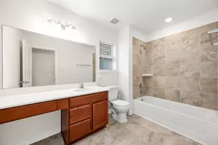 2754 Cayden Crk Wy, Conroe, TX 77304 - Photo 5