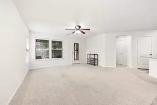 2754 Cayden Crk Wy, Conroe, TX 77304 - Photo 11