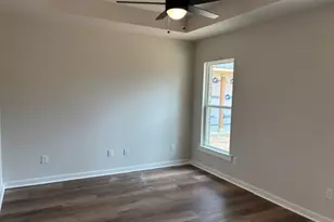 11215 Moccasin Dr, Montgomery, TX 77316 - Photo 7