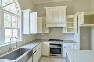 28526 Riverside Crest Ln, Houston, TX 77336 - Photo 9