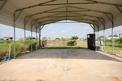 876 County Road 201, Sargent, TX 77414 - Photo 7