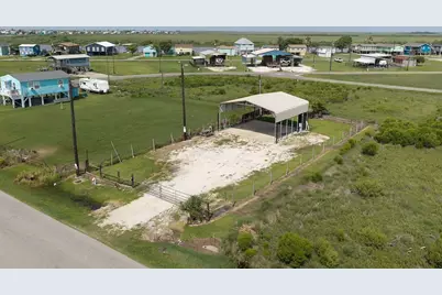 876 County Road 201, Sargent, TX 77414 - Photo 3