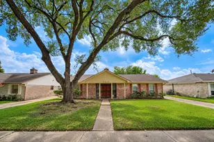 9315 Triola Ln, Houston, TX 77036 - Photo 1
