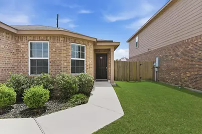 10802 Spring Brook Pass Drive, Humble, TX 77396 - Photo 3