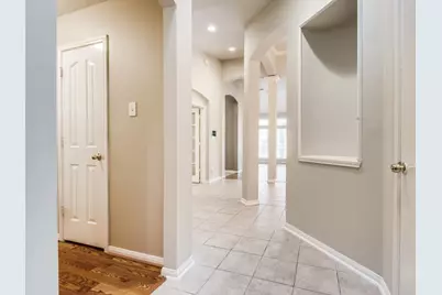 7302 Hollow Field Lane, Cypress, TX 77433 - Photo 9