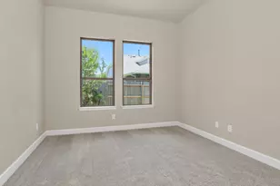 283 Mallards Rim Dr, Willis, TX 77318 - Photo 5