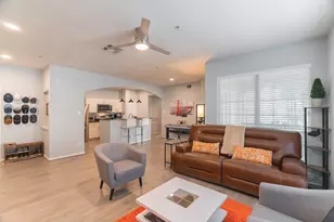 6607 Lake Woodlands Dr, The Woodlands, TX 77382 - Photo 5