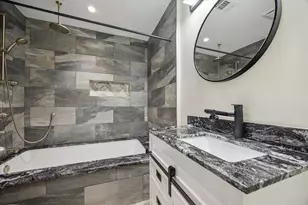 1719 W 23rd St, Houston, TX 77008 - Photo 17