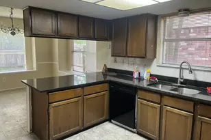 14619 Wind Lawn Dr, Houston, TX 77040 - Photo 3