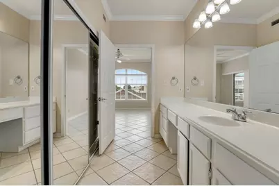 2111 Welch Street #A218, Houston, TX 77019 - Photo 11