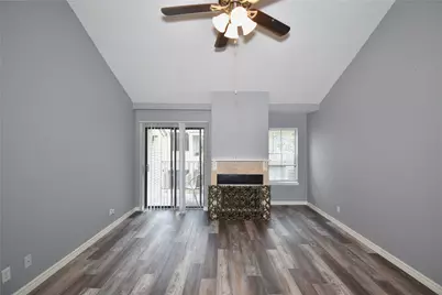 10811 Richmond Avenue #76, Houston, TX 77042 - Photo 9
