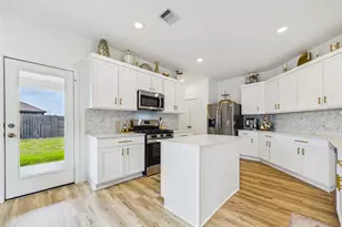 4323 Banfield Hills Ln, Baytown, TX 77521 - Photo 27