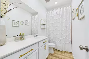 4323 Banfield Hills Ln, Baytown, TX 77521 - Photo 9