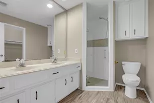 11827 Brook Meadows Ln, Meadows Place, TX 77477 - Photo 21