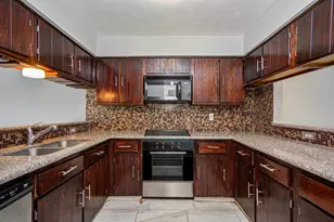 5710 Easthampton Dr, Houston, TX 77039 - Photo 13