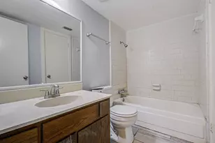 5710 Easthampton Dr, Houston, TX 77039 - Photo 11