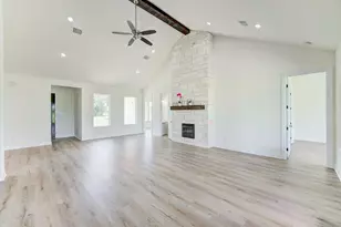 1720 Flintlock Ct, Angleton, TX 77515 - Photo 13