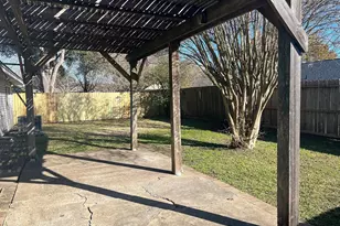 1735 Jo Ann Ln, Sugar Land, TX 77498 - Photo 15