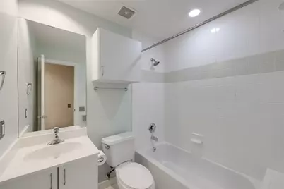 807 Robin Street, Houston, TX 77019 - Photo 15