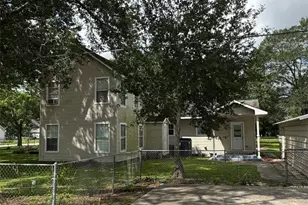 411 Church St, El Campo, TX 77437 - Photo 9
